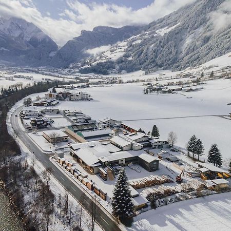 Landhaus Sabine Zellberg ภายนอก รูปภาพ