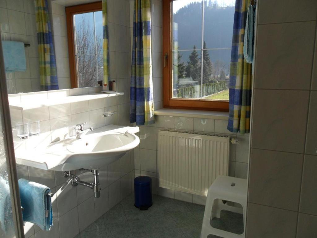 Landhaus Sabine Zellberg ภายนอก รูปภาพ